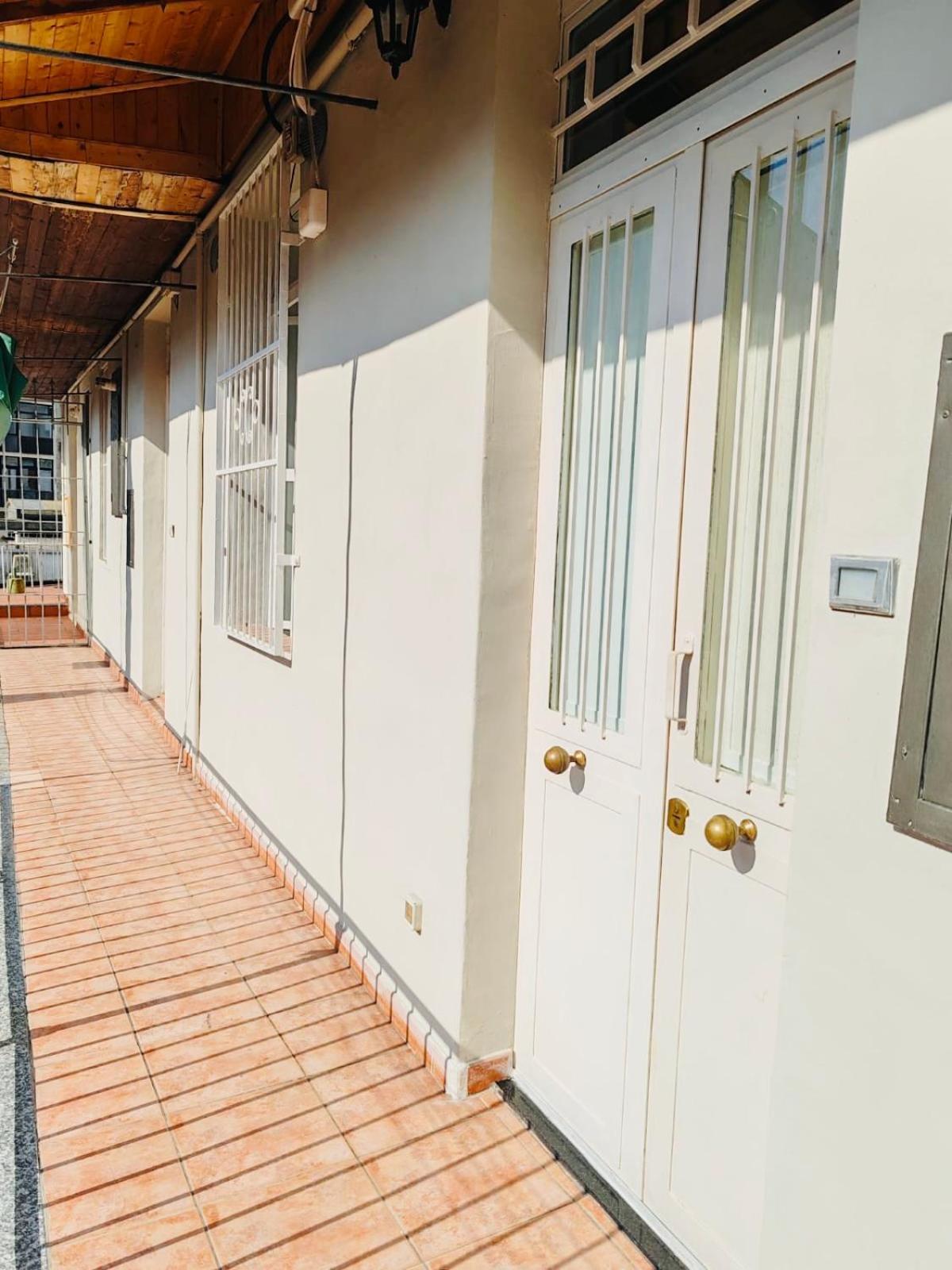 Casetta Nel Cortile Turín Exterior foto